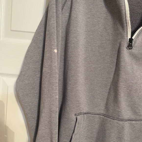 Men’s Under Armour zip up hoodie - Picture 5 of 8